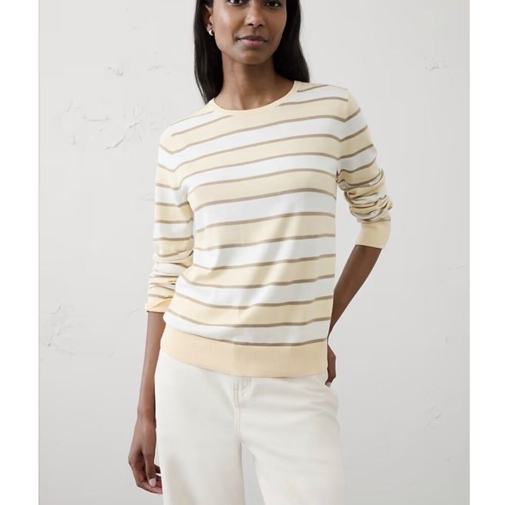Banana Republic Women’s Classic Crew Neck Striped Sweater Size L - NWT!